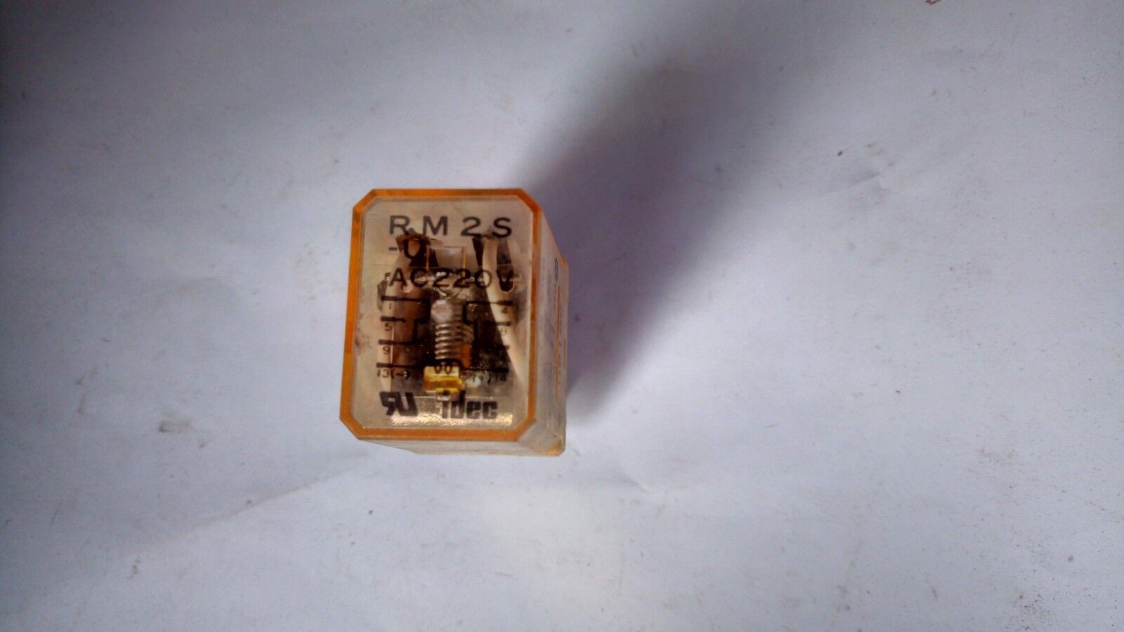 Idec RM2S AC220V 26120 A relay idec corporation / idec izumi