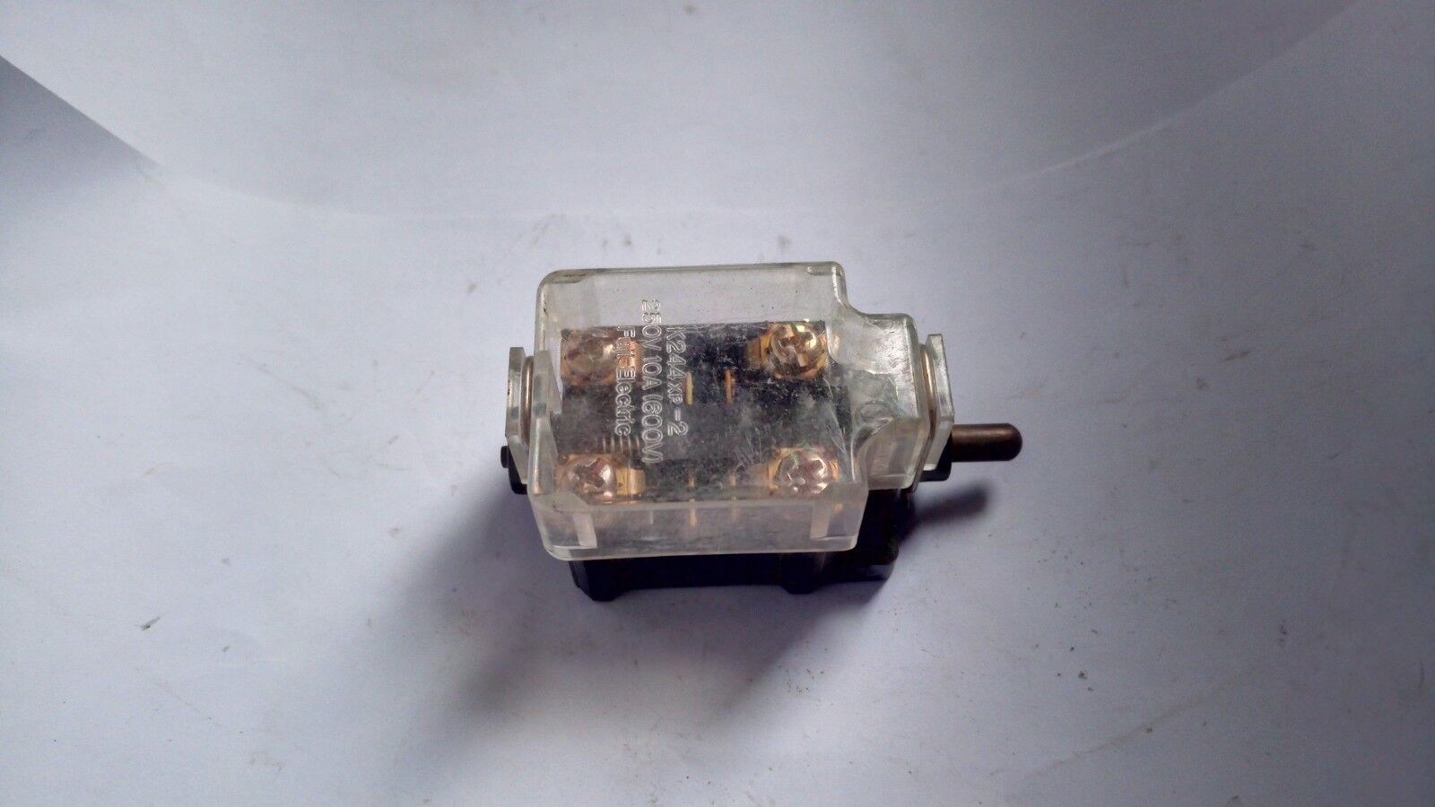 K244xp-2 Fuji Electric Switch Limit N.O./N.C. SPDT Top Plunger 250V 10A 600V