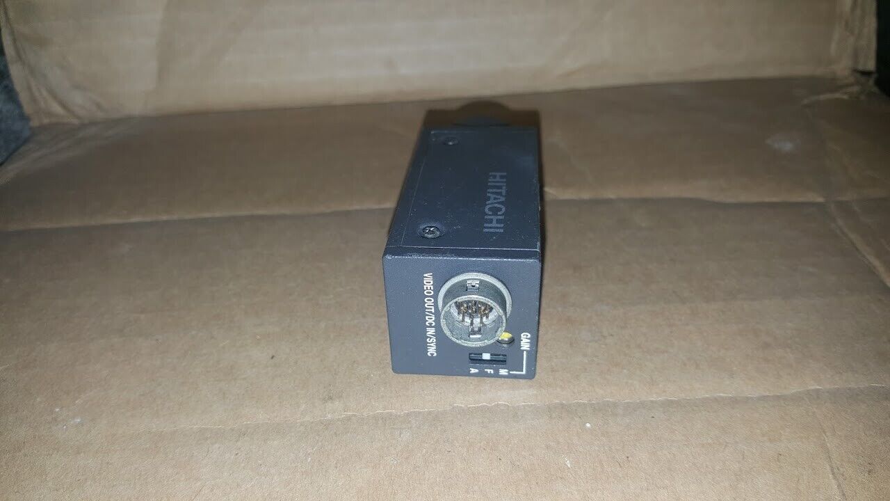 Hitachi Kokusai Electronic Inc KP-M32AN CCD CAMERA KPM32AN
