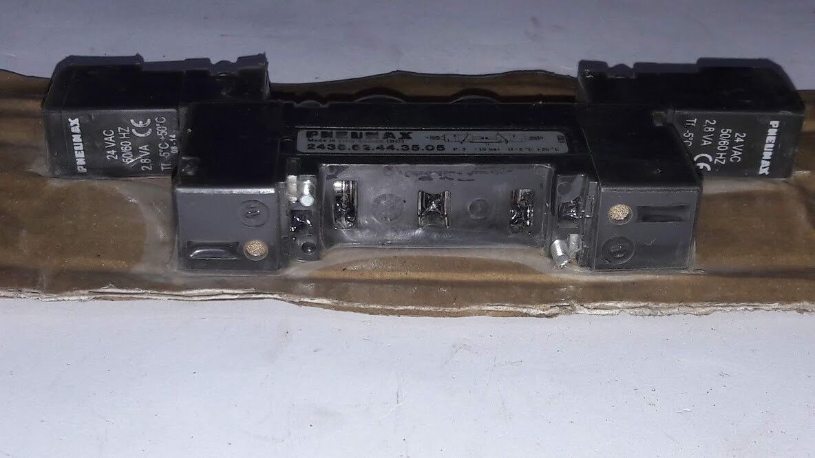 New PNEUMAX 2435.62.44.35.05 Electric / Solenoid Valve Double Side 243562443505 - Image 3