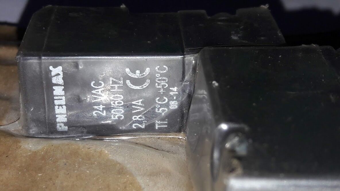 New PNEUMAX 2435.62.44.35.05 Electric / Solenoid Valve Double Side 243562443505 - Image 4