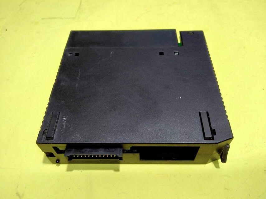 GE Fanuc IC693MDL653AA NEG/POS FAST 24VDC isolated module - Image 4