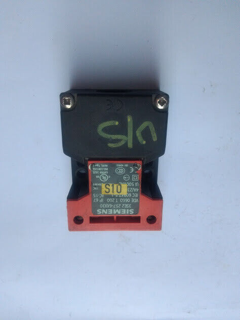 Siemens 3SE2 257-6XX30 Inerlock Switch 3SE22576XX30 - Image 4