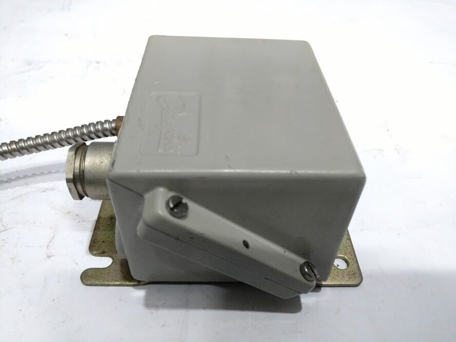DANFOSS Temperatur Switch KPS80 060L3130 411 Thermostat EN 60947-4-5 - Image 4