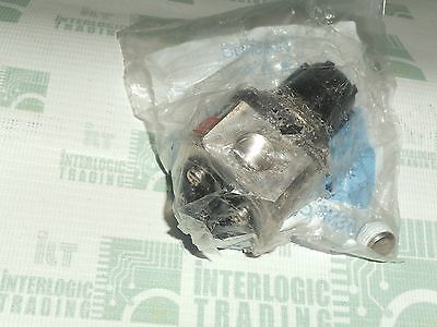 New SMC SRH3111-02 Pressure Regulator Valve - Image 2