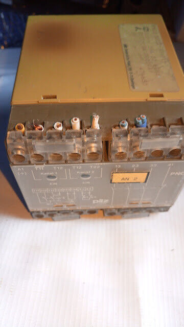 Pilz 17652 Pnoz/22v~/3a/1r 474650 safety relay - Image 2