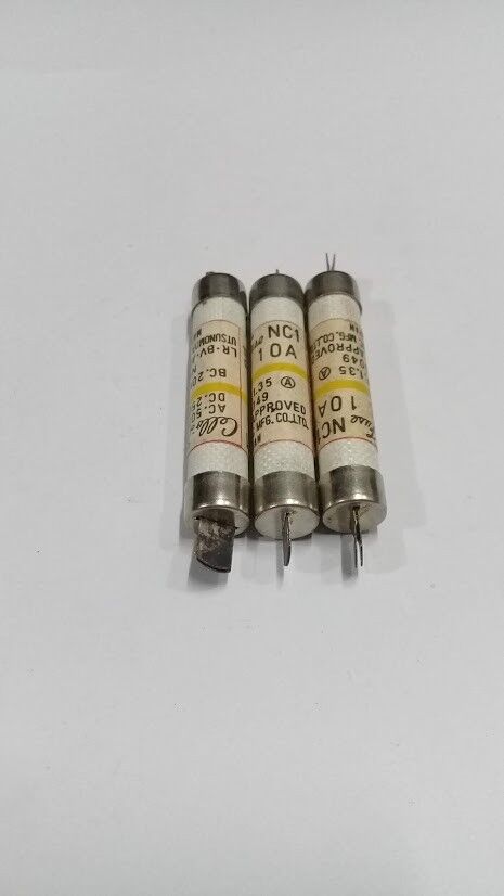 Utsunomiya Electric NC1 10A AC 500V DC 250V Cello-Lite Fuse NC1 Lot of 3 - Image 4