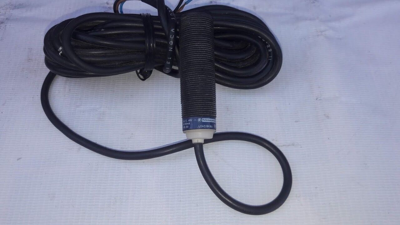 Telemecanique XS4 P18PA370E1 Load Bkibu XS4P18PA370E1 Proximity Sensor