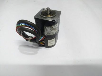 Yaskawa SGM-A5A3SI11 AC Servo Motor 50w r/min 3000