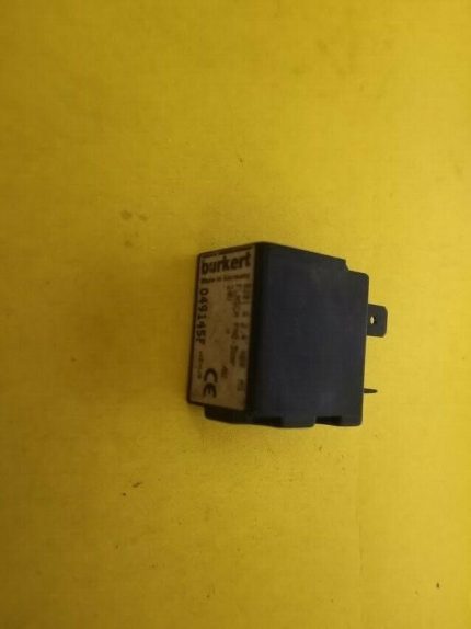 Burkert 049145f orific size flnsch PN0-3bar solenoid coil 0201 a 2.4 nbr New