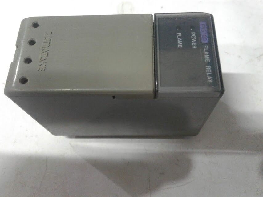 Yamatake FRS100C100 Multiburner Controller FRS100