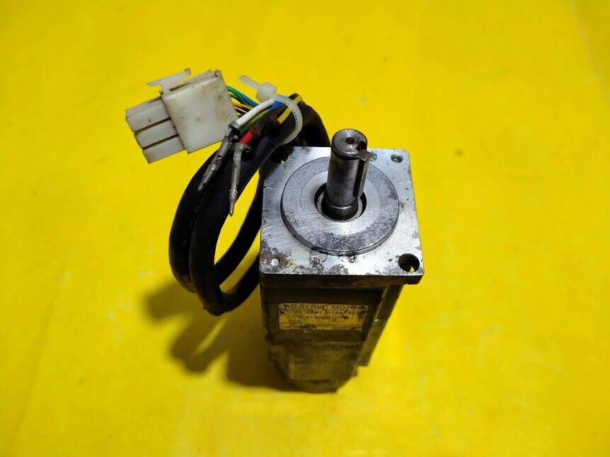 CSMT-01BB1ABT3 AC Servo Motor RS Automation CSMT01BB1ABT3 - Image 2