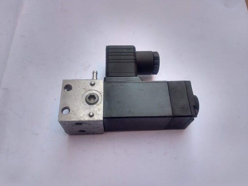Bosch 1827414025 220V~50Hz 0820005250 Control Valve With 12 B GDM Connector/Base - Image 4