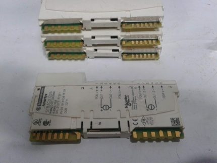 STBACO1225 Schneider Electric Analog Output Module PV04 SV01.58 RL05