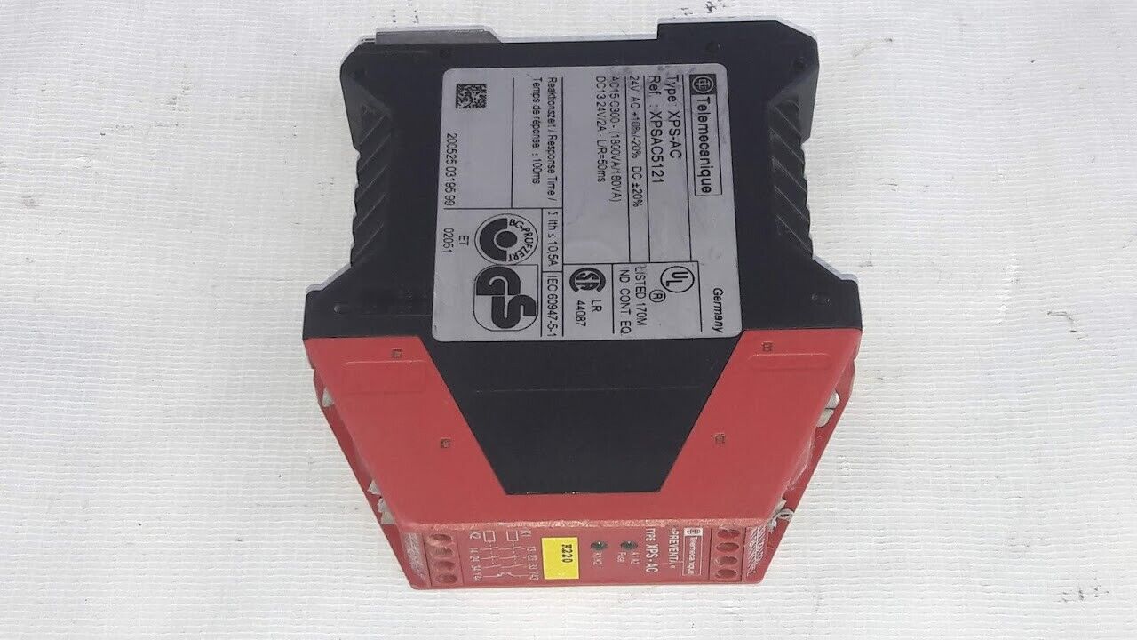 Telemecanique XPS-AC K220 Safety Relay Preventa XPSAC5121 24V AC - Image 2