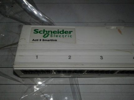 A9XMEA08 Schneider Electric acti 9 smartlink A9XMEA08