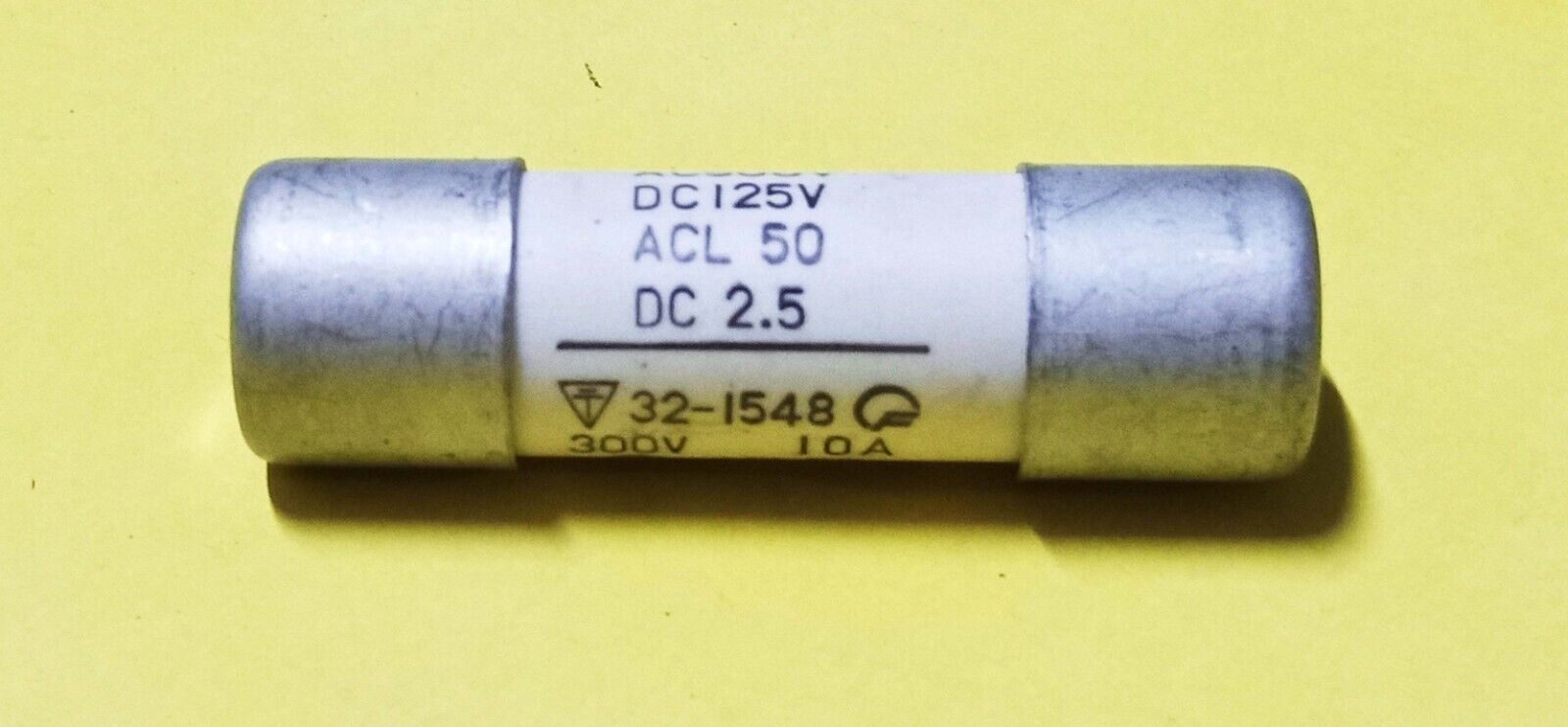 FUJI ELECTRIC FCF2-10 Ceramic Fuse AC 500V DC 125V 32-1548 - Image 4