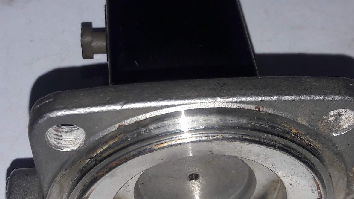 BURKERT 5282 A 32.0 FKM VA 2-Way Servo-assisted Solenoid Valve G1 1/4 - Image 4