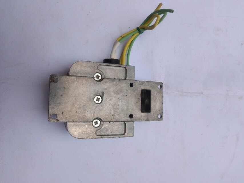 E2V Technologies EEV MG5424 Mrine Radar Microwave Tube Magnetron Marine Store - Image 10
