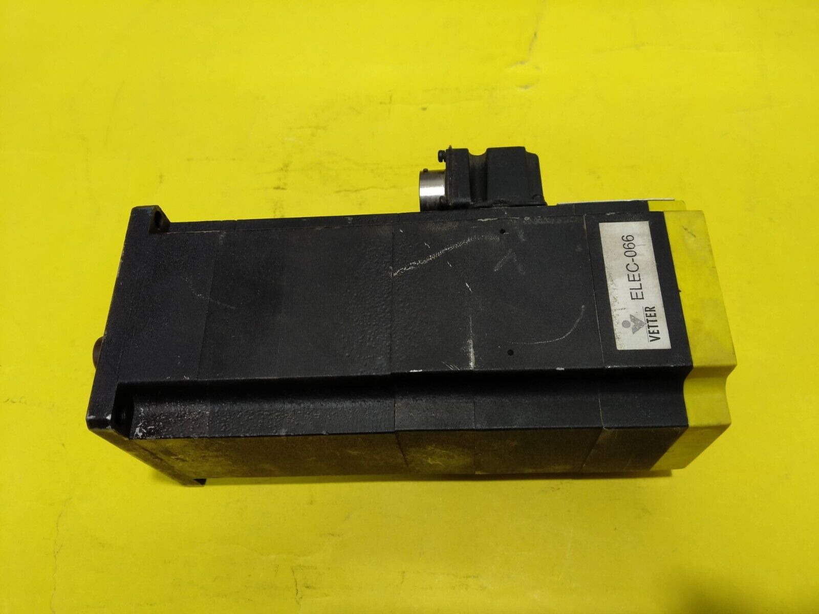 Staubli Baldor W090/1515 D 221 348 00 S2P102W002G1 Brushless AC Servo motor - Image 7