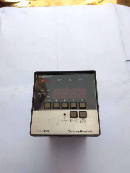 Yamatake-Honeywell SDC150  0DK047005 Digitronik Controller SDC150