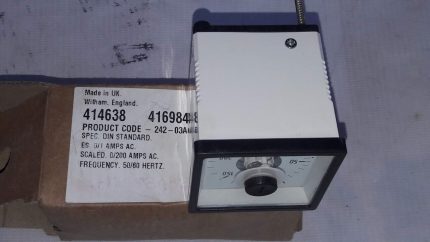 Crompton instruments Ltd 242-03AG-LARL-C7 200/1A Ammeter 414638 New