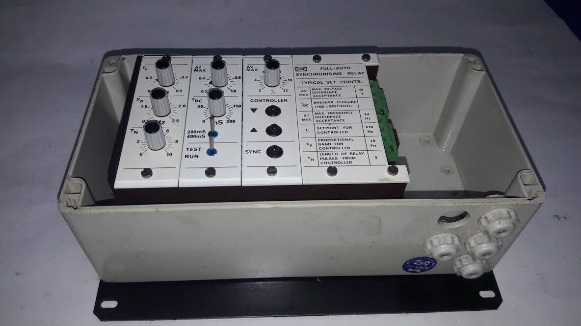DEIF FULL-AUTO SYNCHRONISING RELAY 0102 Marine Store Spare - Image 9