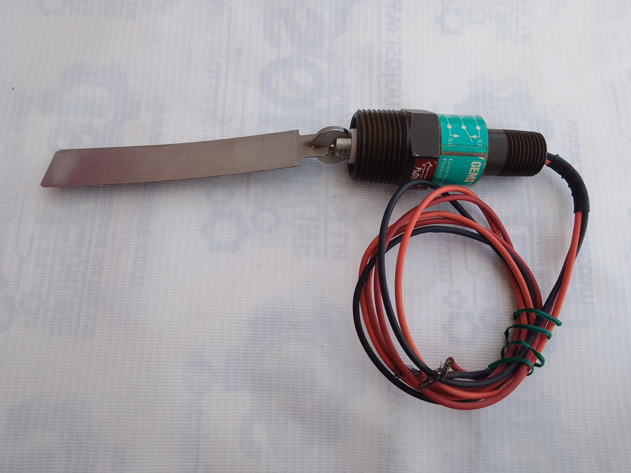 Gems FS-550 Metal Paddle Flow Switch 29609 High Pressure Pilot Duty 20VA 240VAC - Image 2