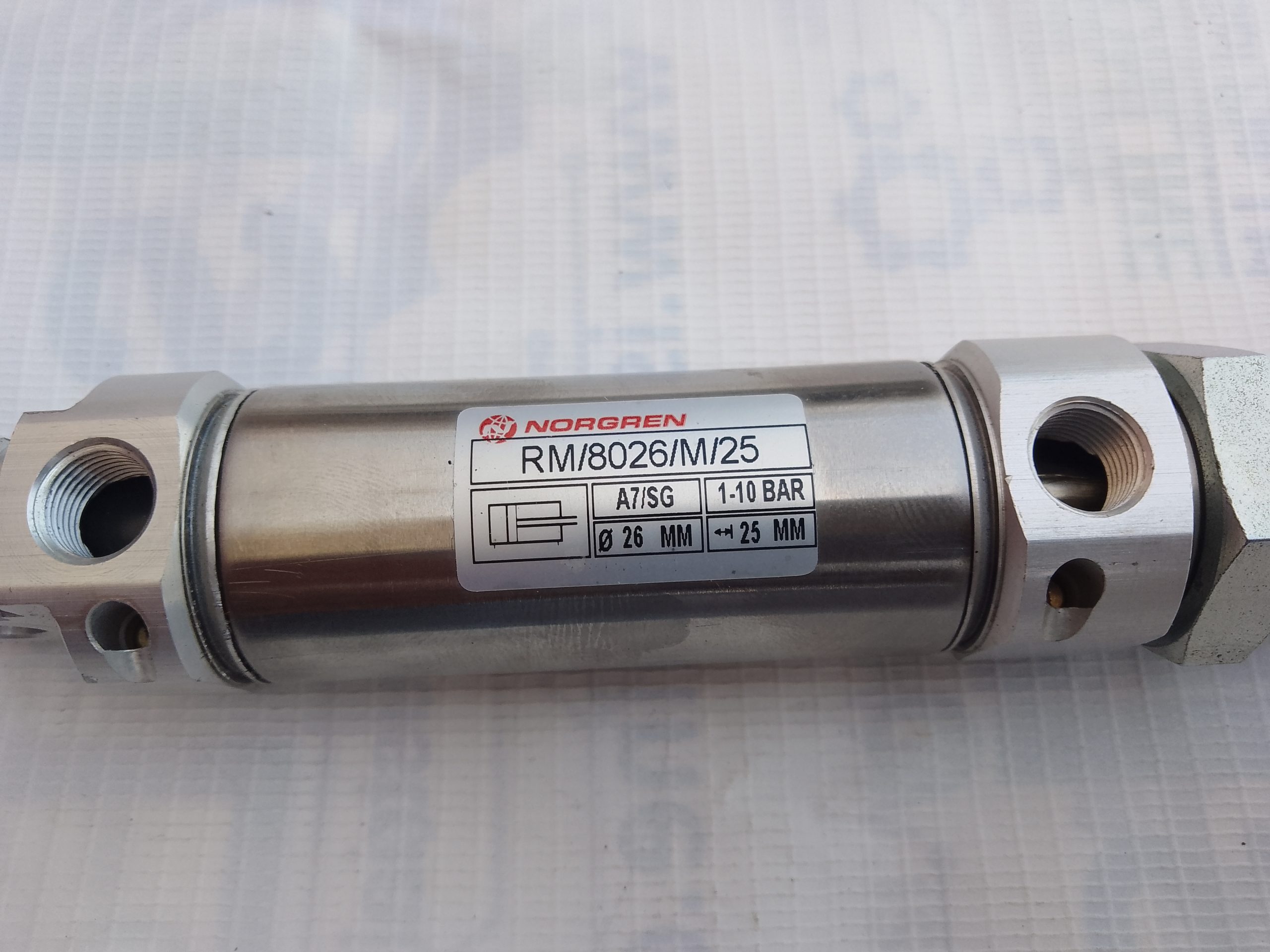 Norgren RM/8026/M/25 Pneumatic Roundline Cylinder Double-Acting 1-10 bar New - Image 5