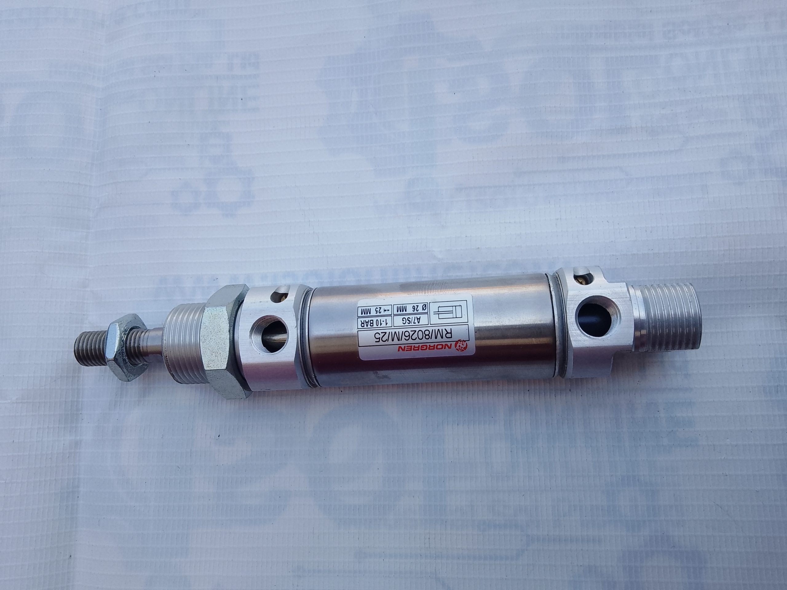 Norgren RM/8026/M/25 Pneumatic Roundline Cylinder Double-Acting 1-10 bar New - Image 6