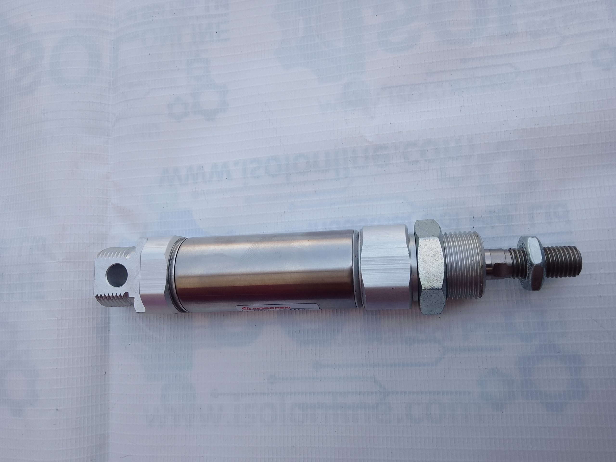 Norgren RM/8026/M/25 Pneumatic Roundline Cylinder Double-Acting 1-10 bar New - Image 7