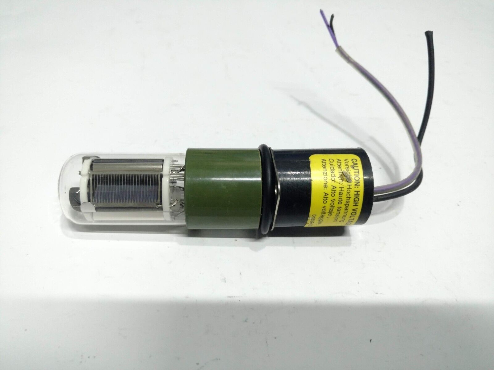 Hamamatsu R928 Photomultiplier tube W/ E717-52 D-type socket assembly 44552-101 - Image 8