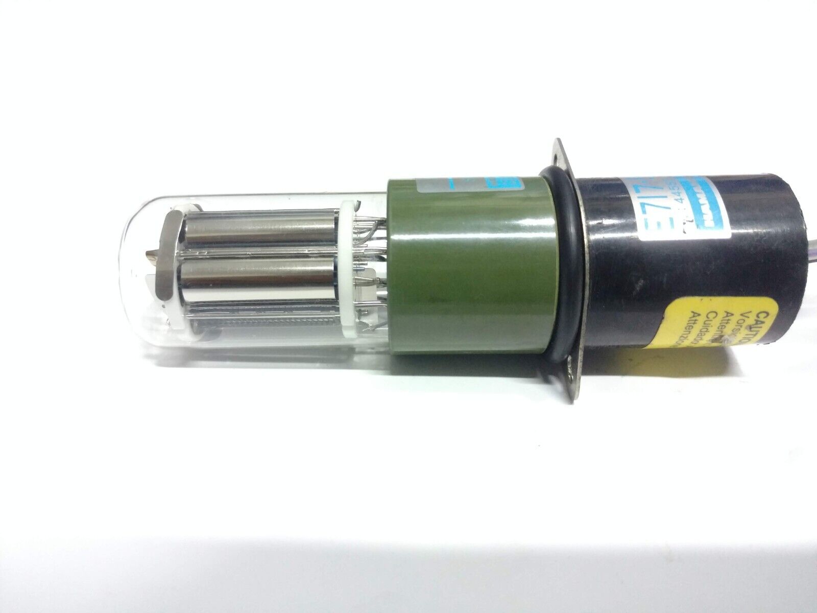 Hamamatsu R928 Photomultiplier tube W/ E717-52 D-type socket assembly 44552-101 - Image 11