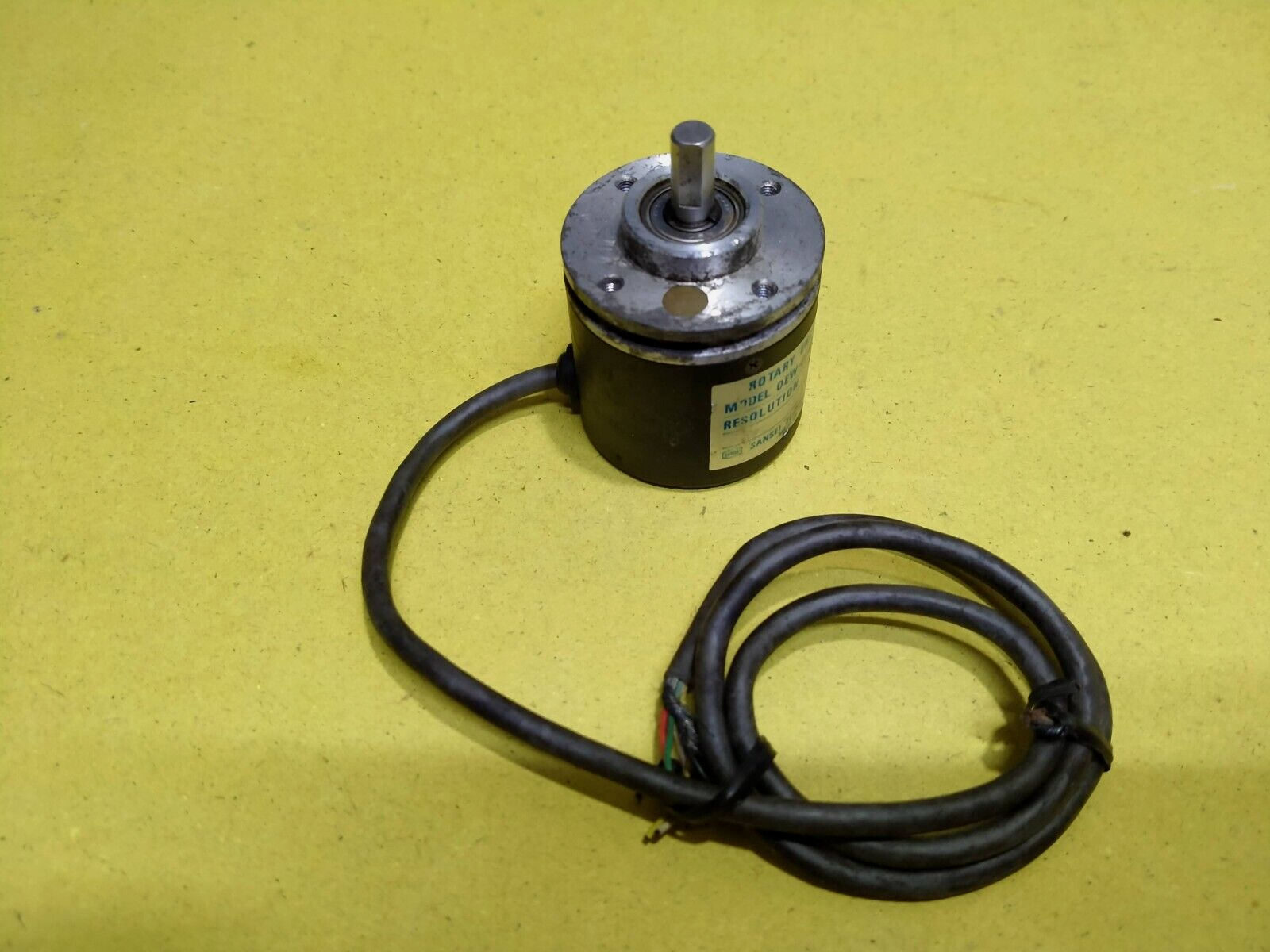 Sansei Electric OEW-0512-2MCH Rotary Encoder Made in japan