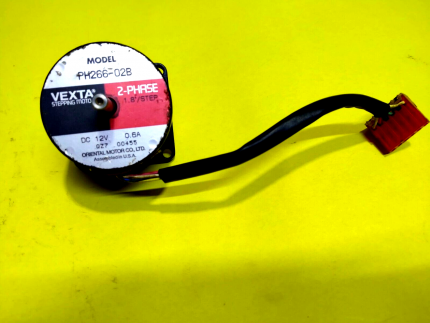 VEXTA PH266-02B 2-Phase DC 12v Vexta Stepping Motor 1.8/Step