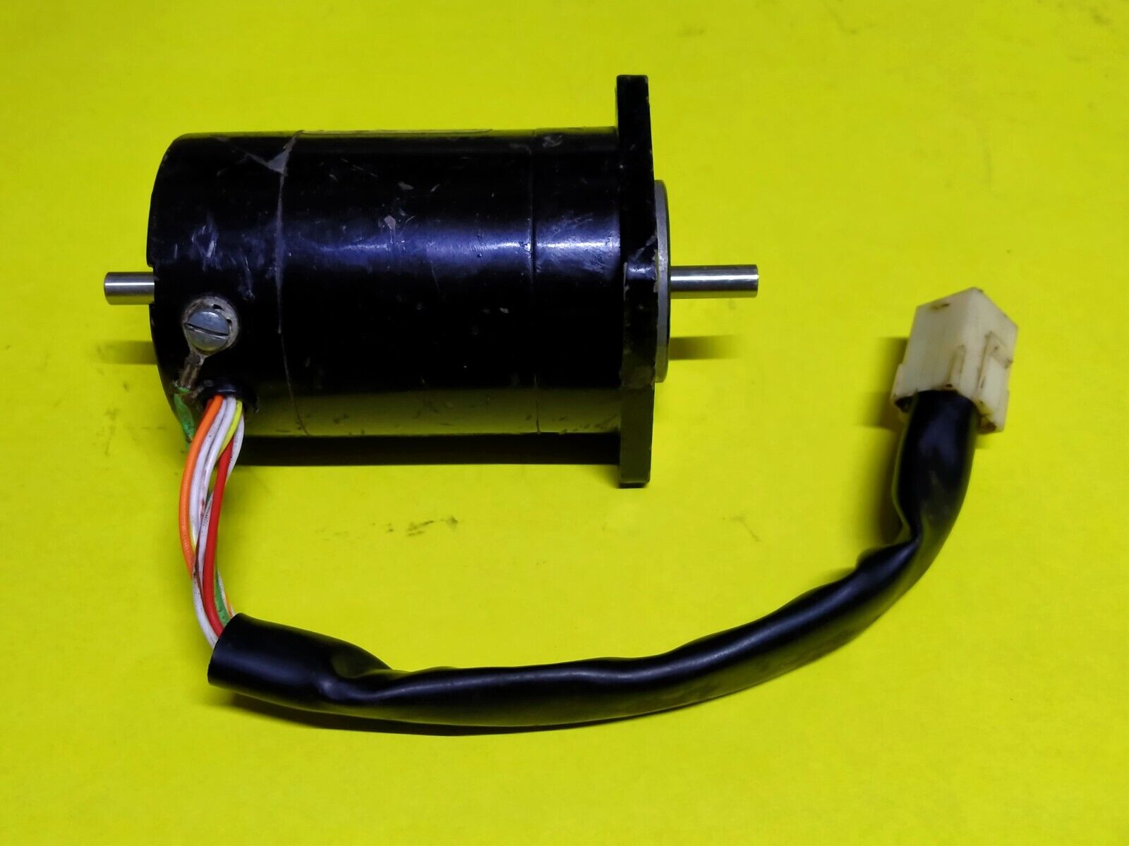 Bodine Electric 23T2FEHH DC Stepping Motor 5VDC 1.6A INS F3 Bodine Motor - Image 7