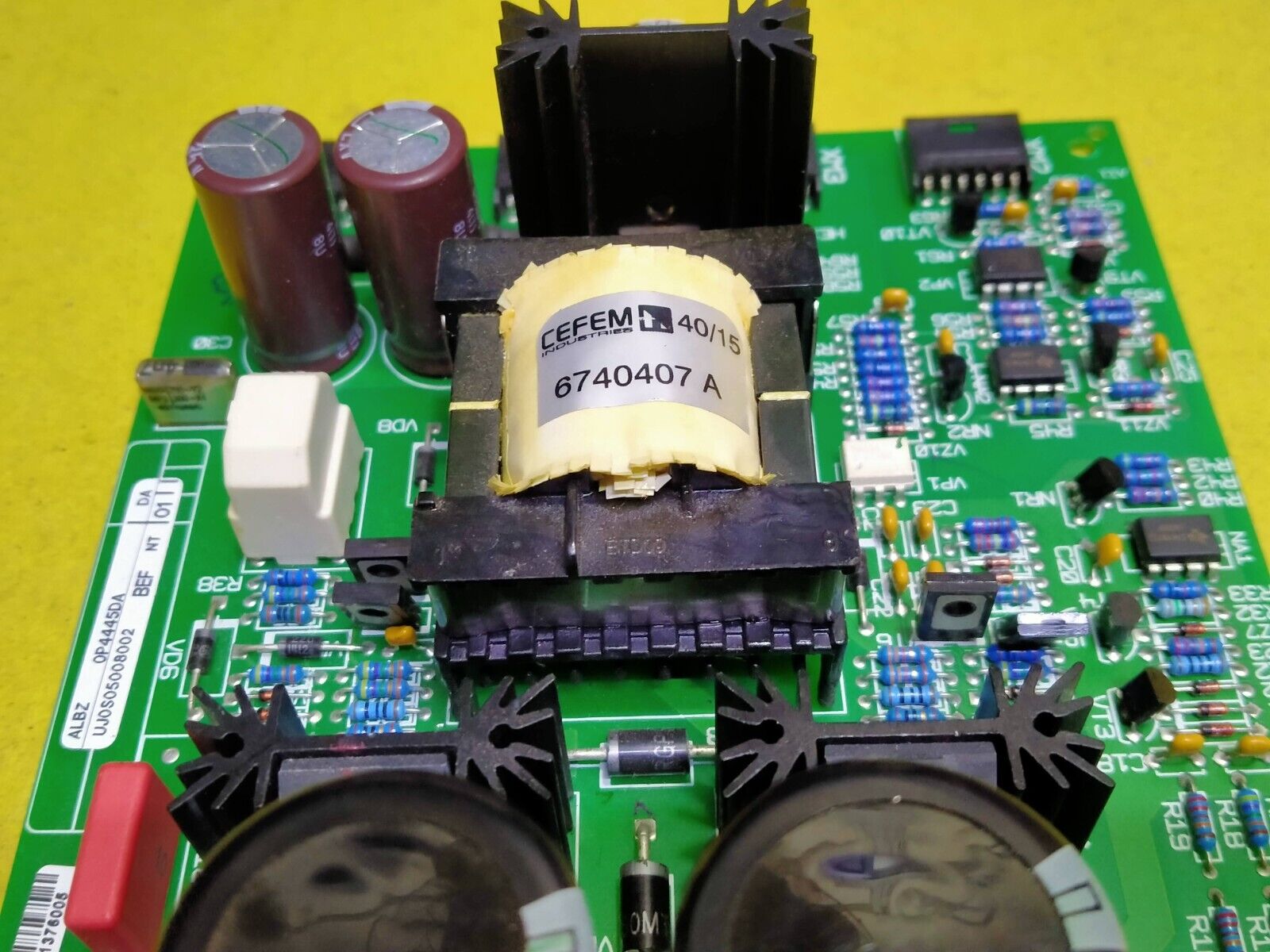 Allen-Bradley 445L-R4L0120YD GuardShield Safety Light Laser Alignment System - Image 9