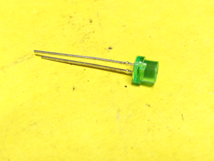 Light Emitting Diode TLG147 Green LED Light Bidge  Maneuvering New.